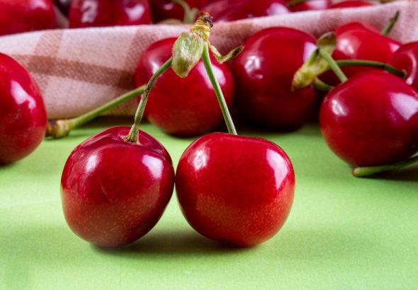 Buah cherry